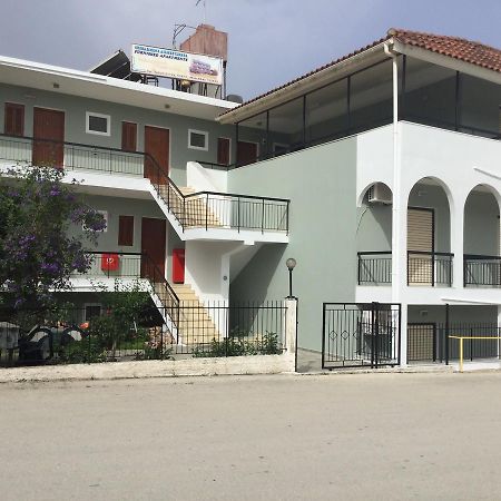 Thomas Apartments Превеза Экстерьер фото