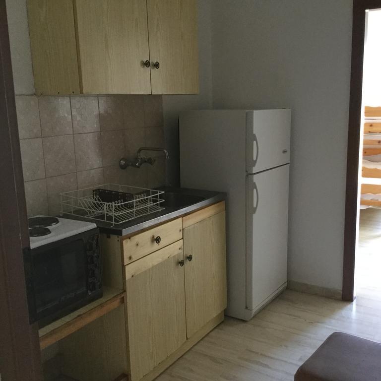 Thomas Apartments Превеза Экстерьер фото